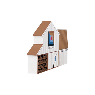 3/4" thick wooden illustration of a white barn with a quilt
