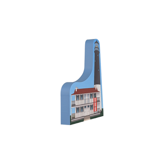 3/4" wooden replica with an illustration of a lighthouse and building on a white background