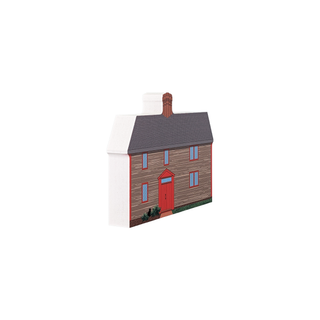 3/4" wooden replica with an illustration of a house with a red door on a white background