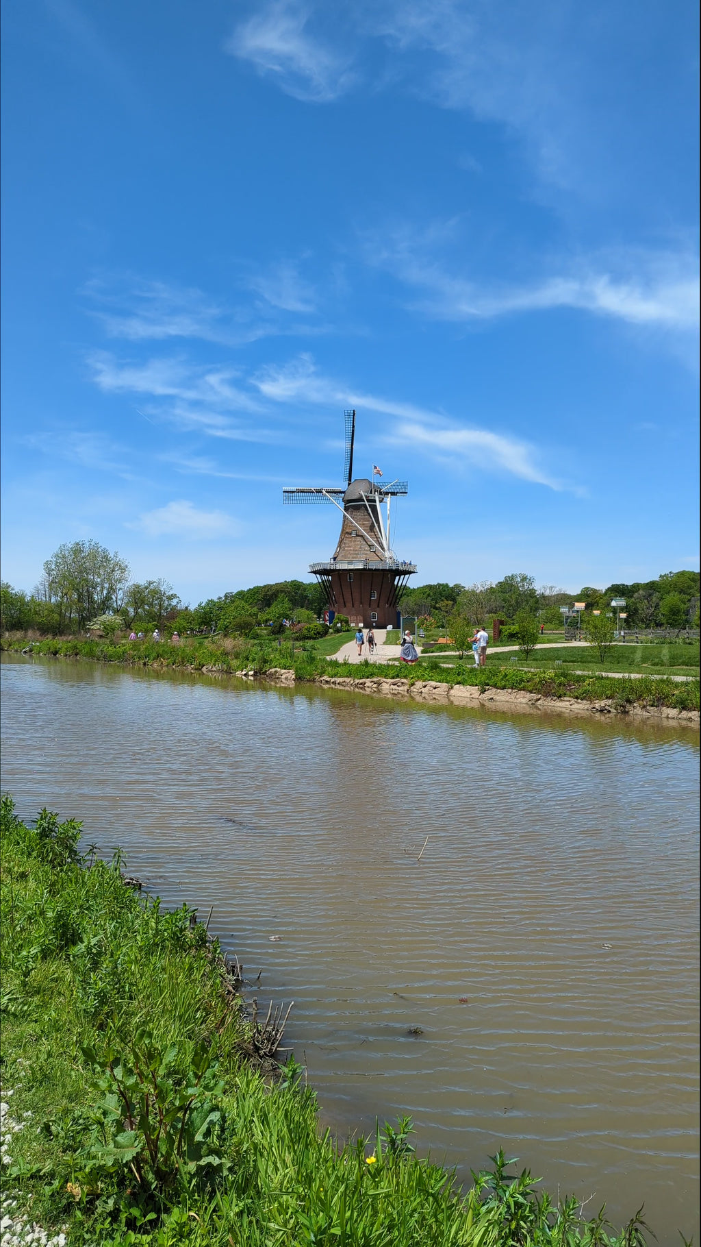 video of the dutch windmill in Holland, Michigan